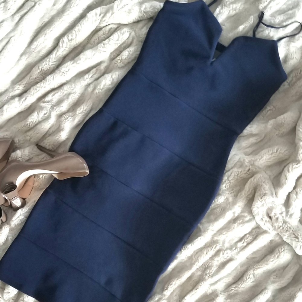 👄Navy Blue V neck Bodycon Midi Dress